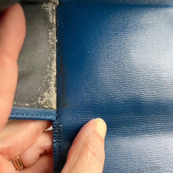 Louis Vuitton Blue Epi Bifold Wallet - Picture 14 of 16